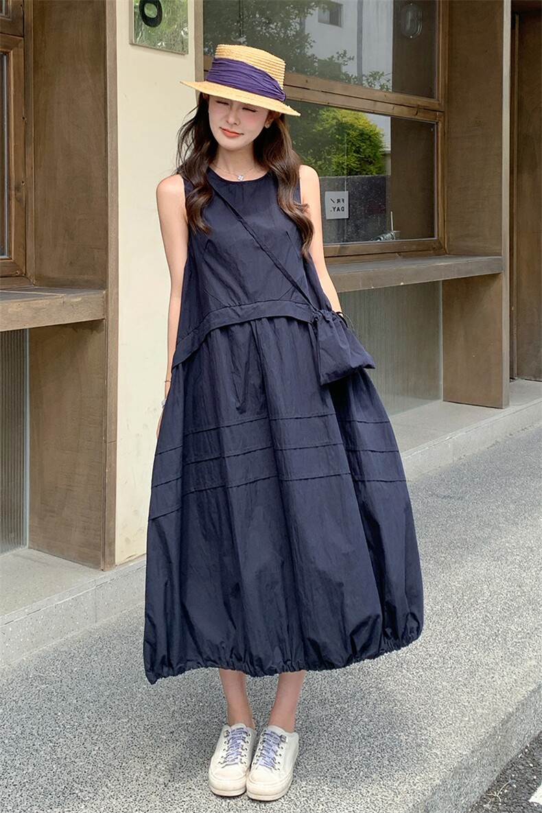 藏青色无袖连衣裙女夏2025新款学院风超火爆款减龄花苞灯笼背带裙,女装连衣裙,浙宝220
