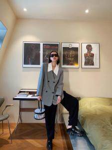 早春新品高级复古可拆卸领西装外套，女装西装，AUDREY WANG