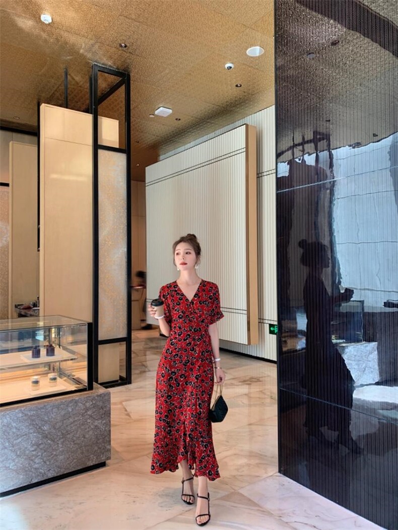 夏装新款连衣裙，女装连衣裙，早颜