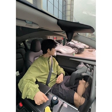 浅绿色