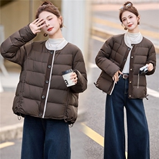 2025冬季新款时尚撞色圆领白鸭绒羽绒服女外套，女装羽绒服，美沁