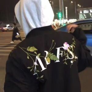 1506-1/JFF8541/P41美式复古街头花卉图案夹克潮牌棒球男女图片