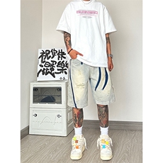 蓝色