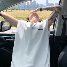 白色