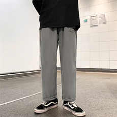 深灰色