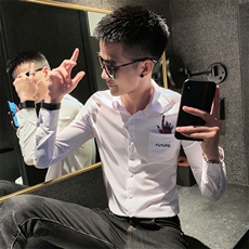 白色