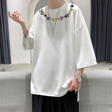 白色