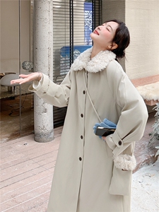 超好看羊羔毛拼接羽绒服女2025冬季新款女装工装保暖加厚派克服潮图片