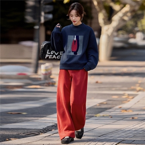 加绒卫衣套装女2026新款套头绣花圆领上衣直筒休闲百搭红色长裤图片