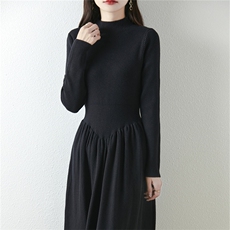 配大衣针织连衣裙女士2024冬季新款坑条半高领配大衣毛衣裙，女装连衣裙，暖姿羊绒
