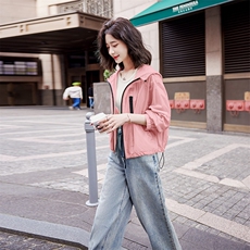 现货。防晒衣女2025年新款夏季宽松轻薄户外夹克小个子防晒服上衣，女装防晒衣，依万里