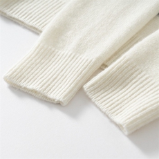 2025年秋季蝴蝶绣花羊绒衫时尚百搭通勤简约休闲，女装羊绒衫，戎美山