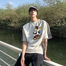 抖音得物高品质二开240克宽松纯棉美式潮牌三条杠织带短袖T恤，男装T恤，电商A486-1