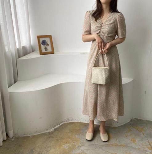 V领收腰碎花连衣裙，女装连衣裙，土布鱼