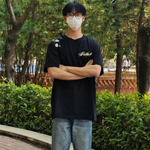 万针全刺绣工艺抖音得物高品质260克重磅纯棉双纱美式高街短袖T恤图片