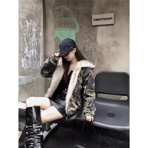 网 百搭气质简约文艺潮流时尚慵懒毛领迷彩棉衣新款日系B98-P90图片