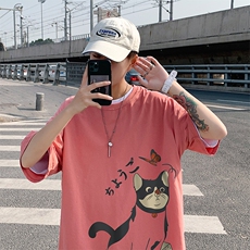 2023夏新厦门外景宽松印花猫戏蝶休闲大码男纯短袖T恤T004-P23，男装T恤，电商A001