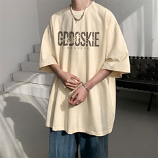 奶黄色