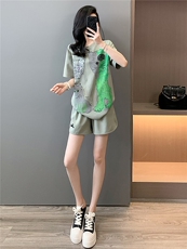 高级感时尚潮流套装女夏新款宽松圆领卡通印花上衣阔腿短裤两件套，女装套装/套裙，江南