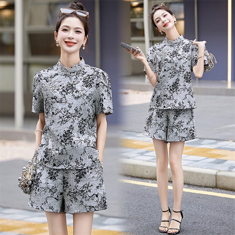 新中式国风提花套装女2025春夏新款小个子时尚短袖上衣短裤两件套，女装套装/套裙，欣贝拉