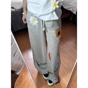 ！美式慵懒风格子花瓣刺绣百搭薄款休闲裤图片