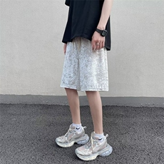 白色