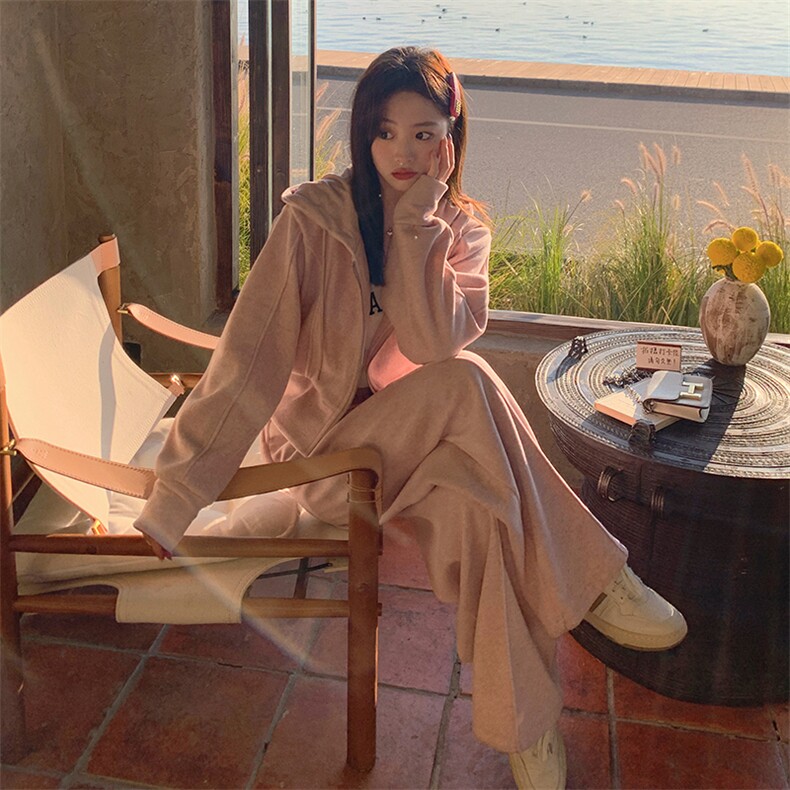 休闲运动穿搭粉色卫衣套装女春秋2025新款超火多巴胺阔腿裤两件套,女装套装/套裙,2C187