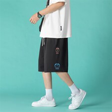 黑色