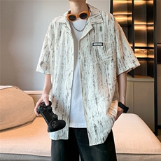 灰色