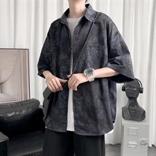 黑色