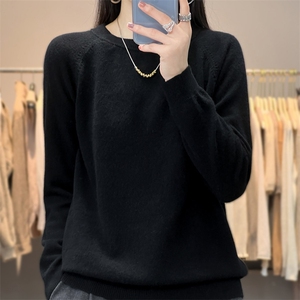 女士秋冬季新款舒适简约圆领平面插肩羊毛衫图片