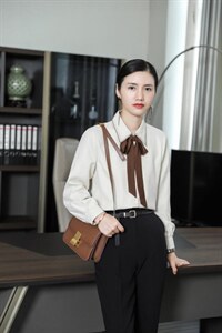 2021冬季 领口绣花 简约气质款,其它,咔绣