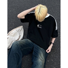 黑色