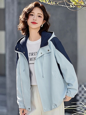（现货）连帽拼接撞色外套女休闲时尚小个子百搭风衣，女装短外套，韩蔻秀