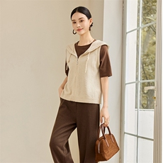 2025年秋季女士马甲潮流时尚，女装羊绒衫，仙姿羊绒