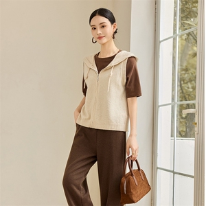 2025年秋季女士马甲潮流时尚，女装羊绒衫，仙姿羊绒