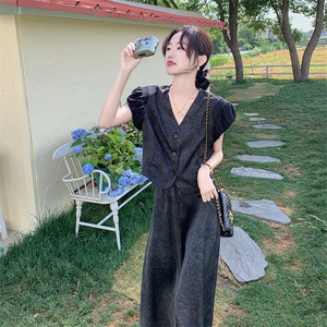 韩系氛围感套装连衣裙女2025夏新款压皱花苞袖上衣裙子复古两件套图片