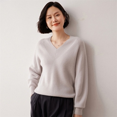 秋冬新款洋气时尚百搭显瘦女款V领35%山羊绒衫，女装羊绒衫，艾巧羊绒