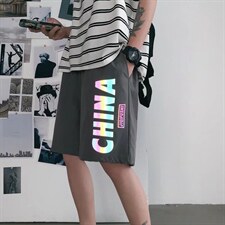 灰色