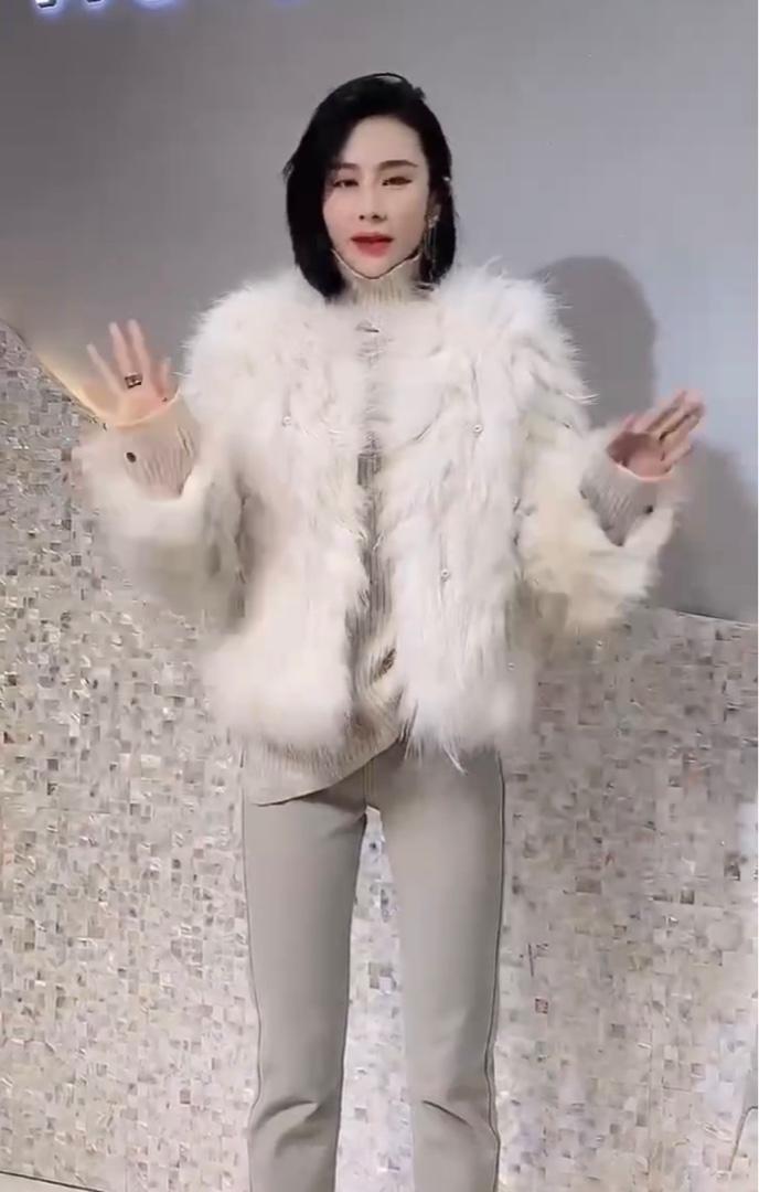 淑女气质珠珠款貉子毛编织皮草外套,女装皮草,L·H·X