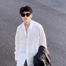 白色