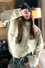 豆绿色短款风衣外套女春秋2025新款韩系小个子高级感休闲简约上衣，女装短外套，姿衣轩