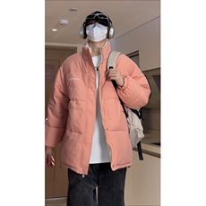粉红色
