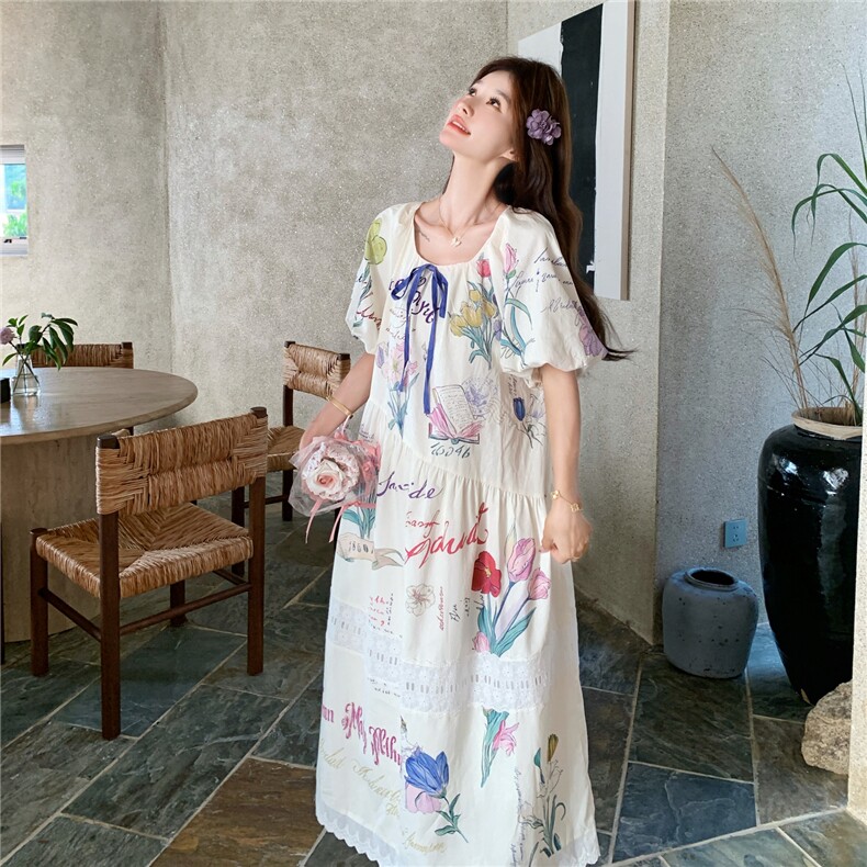印花连衣裙女夏季2026新款韩系松弛感小众俏皮减龄涂鸦花卉中长裙,女装连衣裙,艾米莉亚