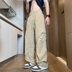 卡其色