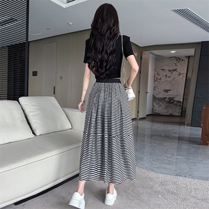 水衣源2719款半身裙女夏季新款A字版显瘦伞裙格纹气质半裙图片