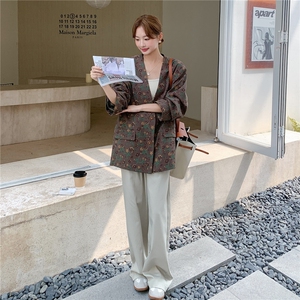 美拉德碎花西装外套女春秋2025新款流行韩系大方得体西服爆款超火图片