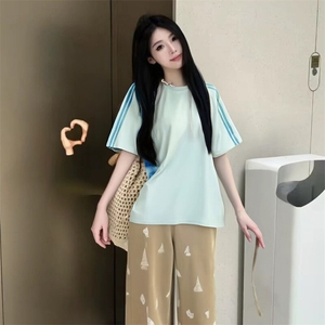 抖音得物品质二开240克宽松纯棉美式潮牌印花三条杠中性风短袖T恤图片