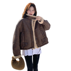 美拉德咖色皮毛一体外套女秋冬超火好看加绒加厚羊羔毛机车服夹克，女装皮草，2C159