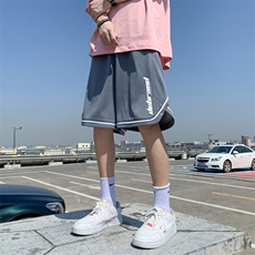 灰色